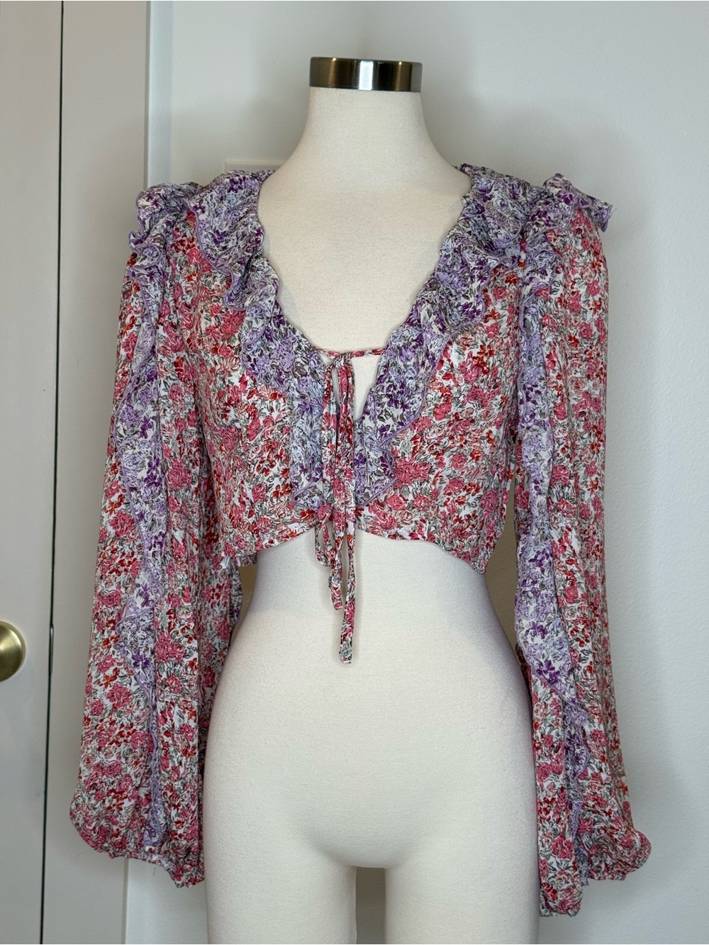Floral Ruffle Tie-Front Crop Top - Pink & Purple